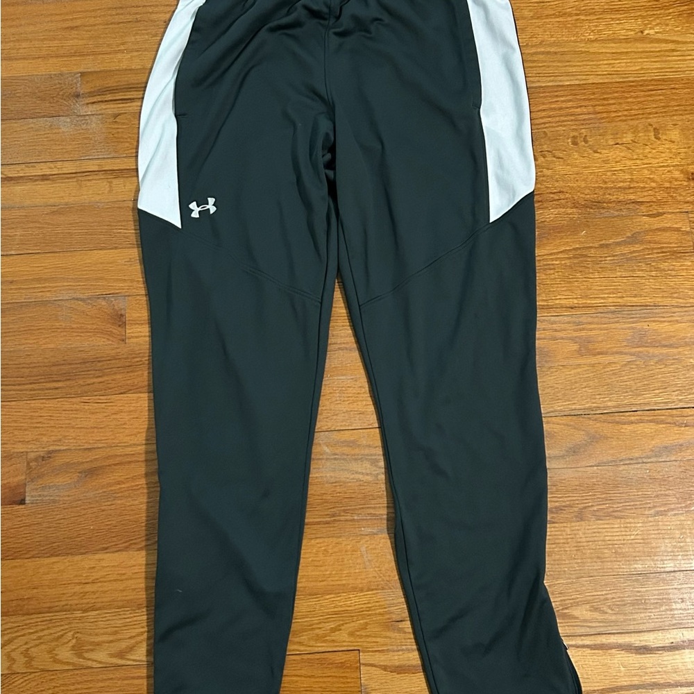 Under Armour White and Gray Joggers with Sporty Stripes